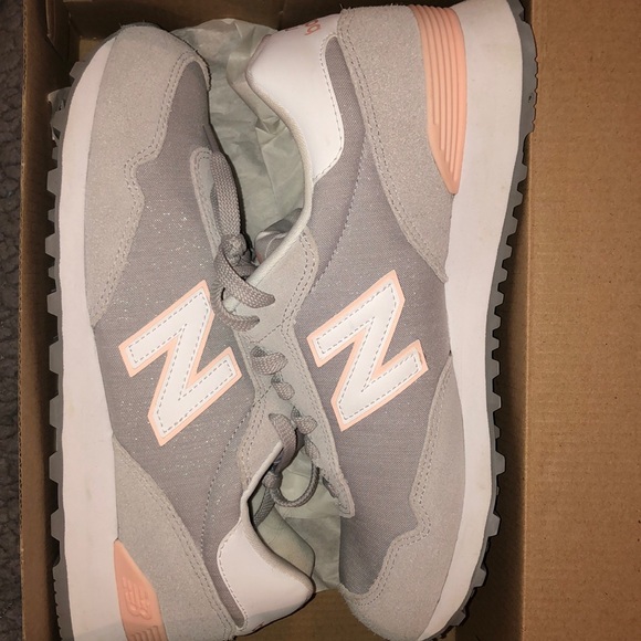 New balance shoes - Picture 5 of 5